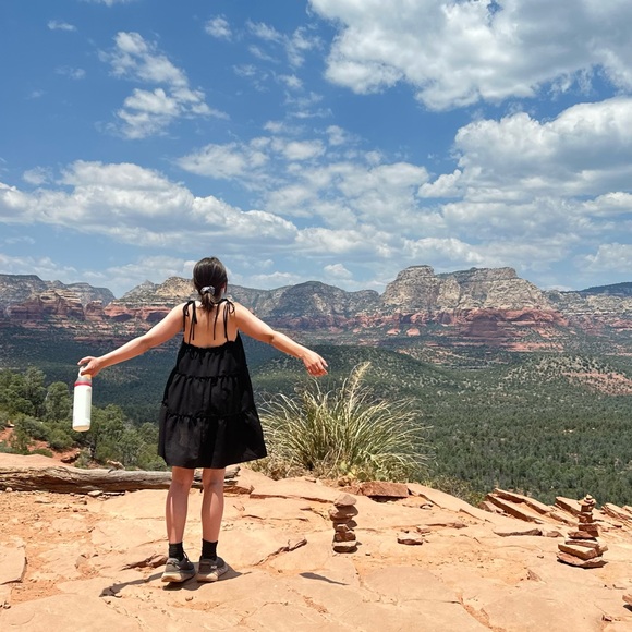 MEET THE POSHER - Picture 1 of 1